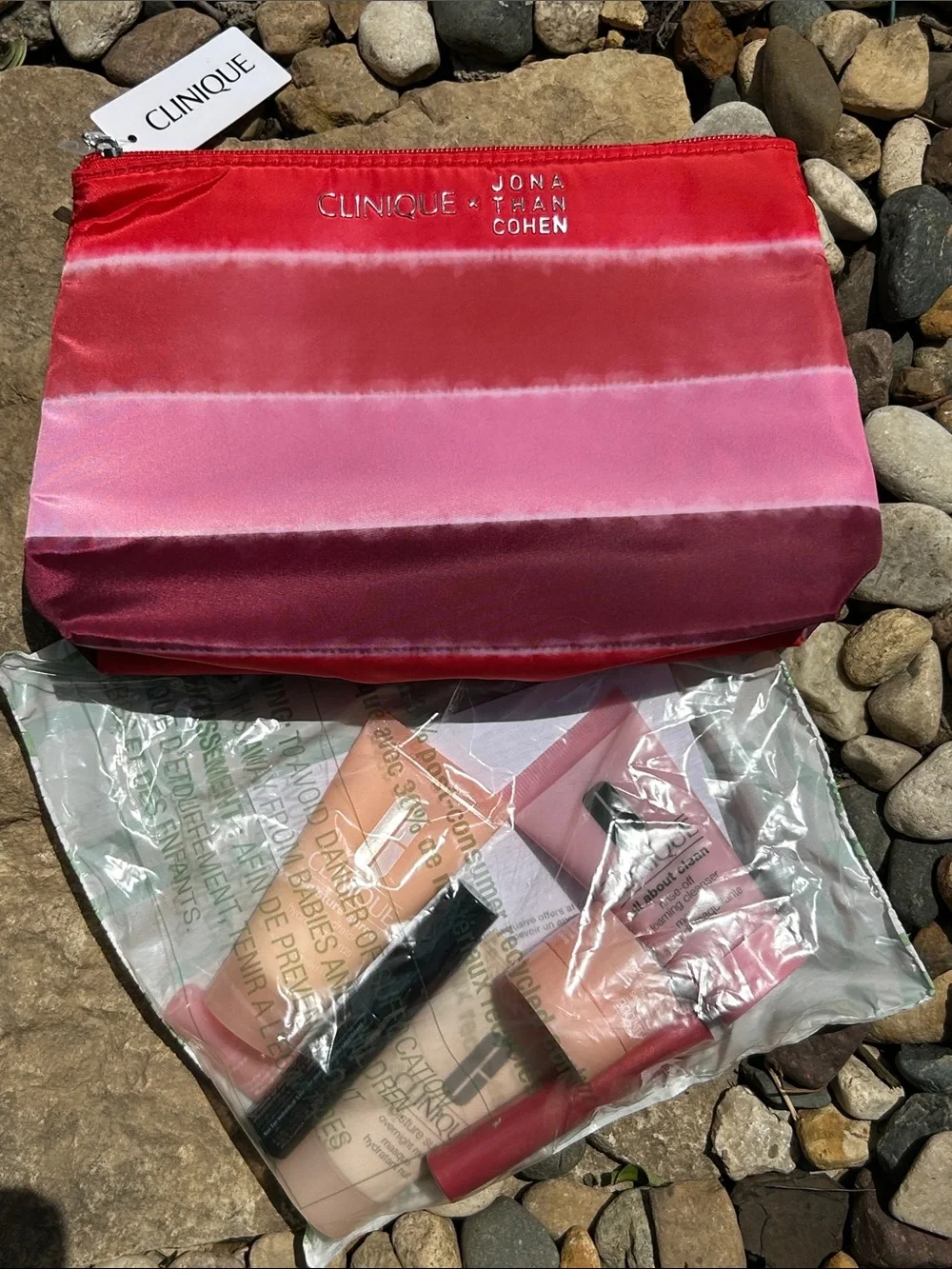 Clinique x Jonathan Cohen 7-piece Make Up and Beauty Gift Set